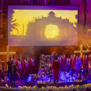 London's Concert Screenings of Baz Luhrmann's 'Romeo + Juliet' with a Live Choir and Band Are Finally Coming to Australia